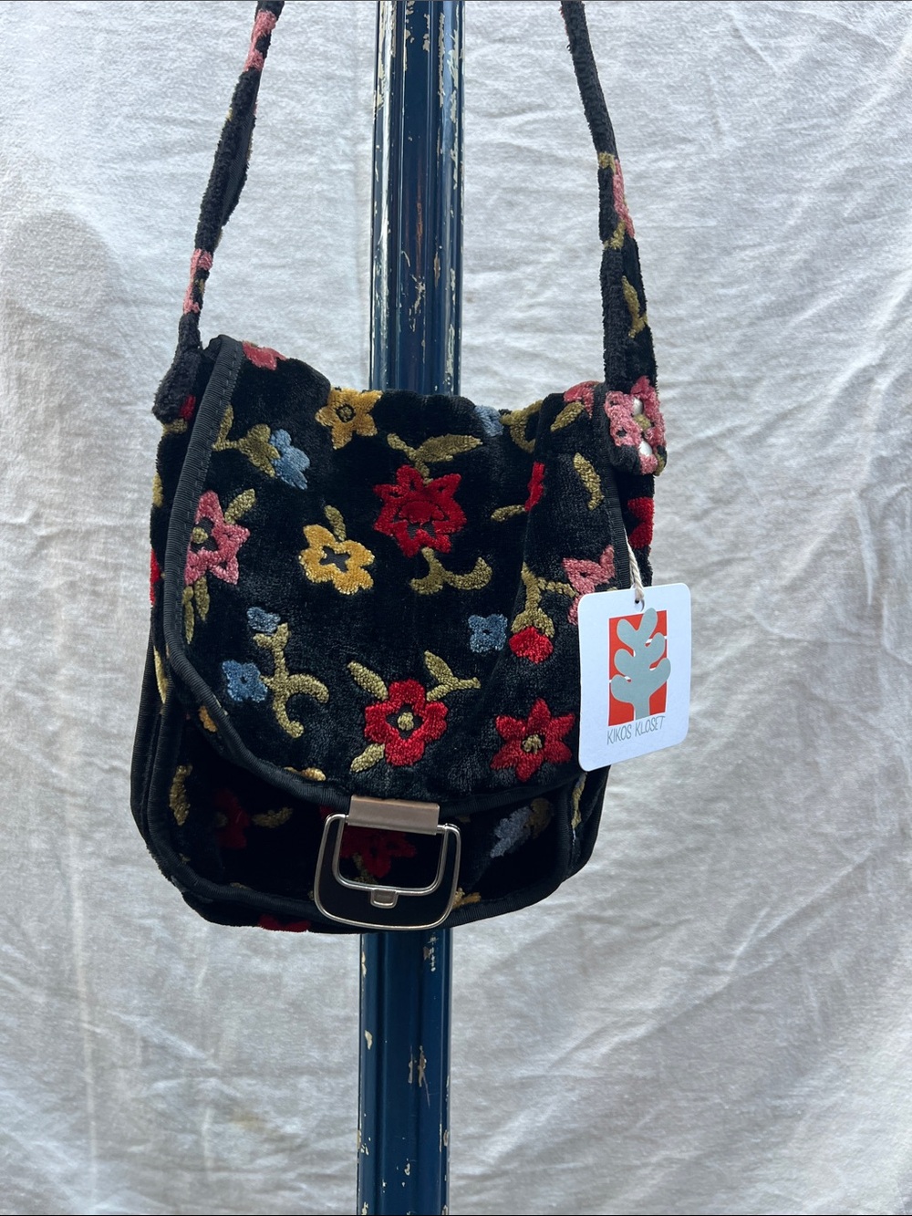 Black Floral Velvet Shoulder Bag